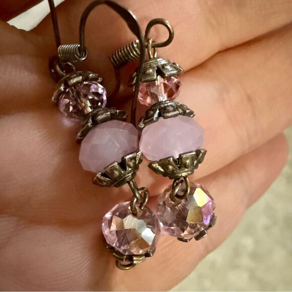 VINTAGE-INSPIRED DANGLE EARRINGS – STERLING HOOKS & PINK FACETED BEADS - Picture 4 of 17